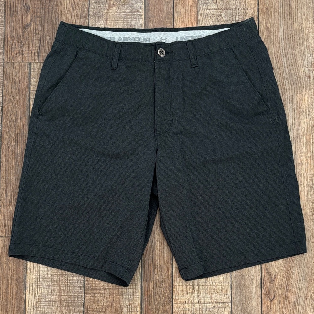 Under Armour Heatgear Men's Black Flat Front Shorts